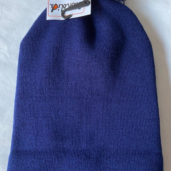 Acrylic beanie cap - Picture 2 of 3